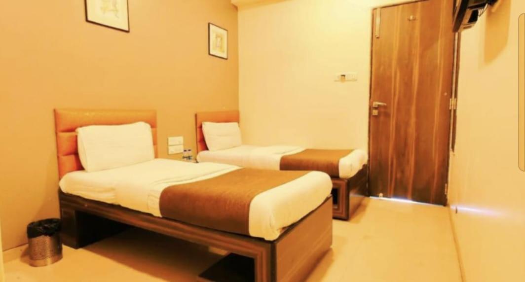 Hotel Amfahh Bombay Exterior foto